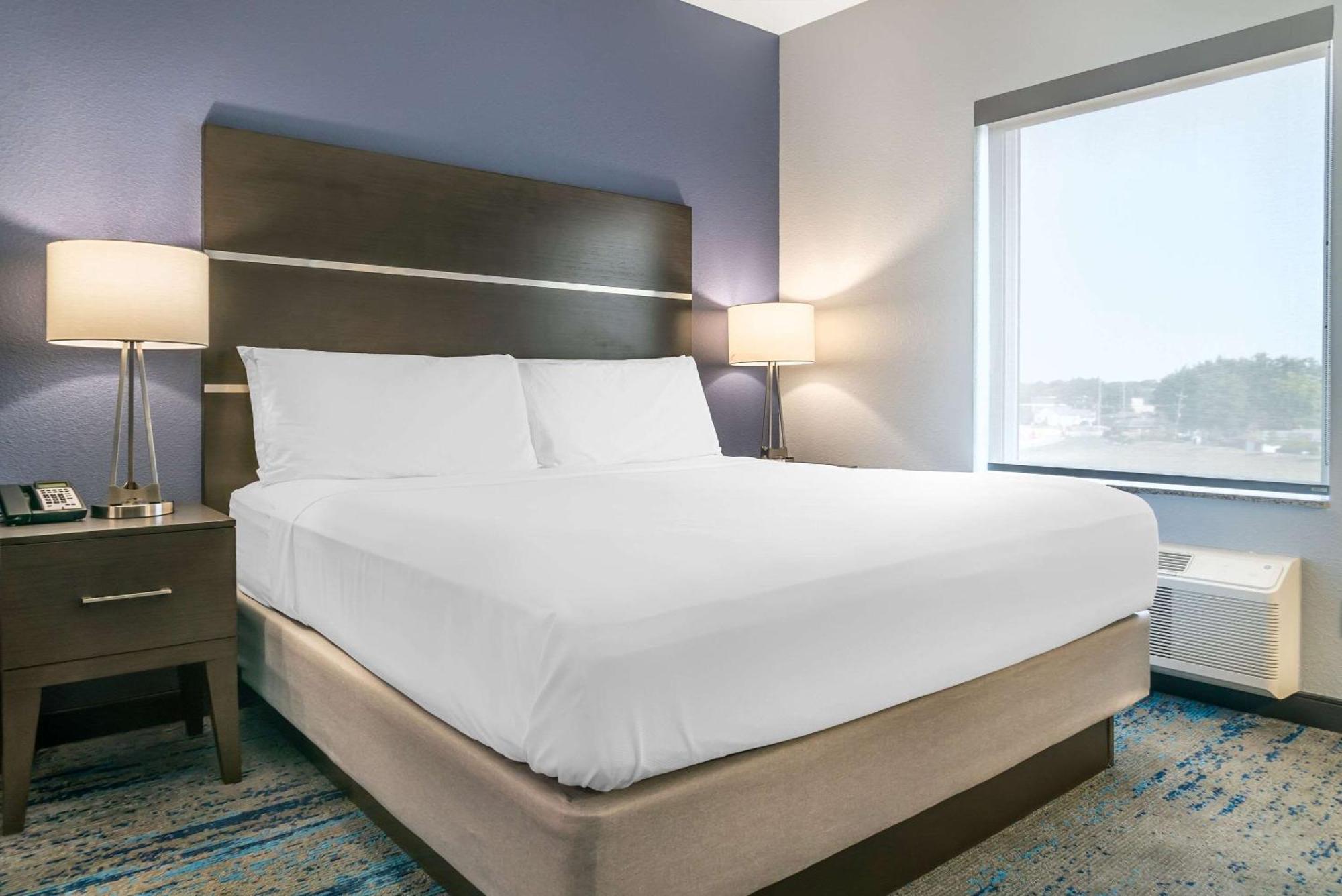Comfort Inn & Suites Adrian Εξωτερικό φωτογραφία