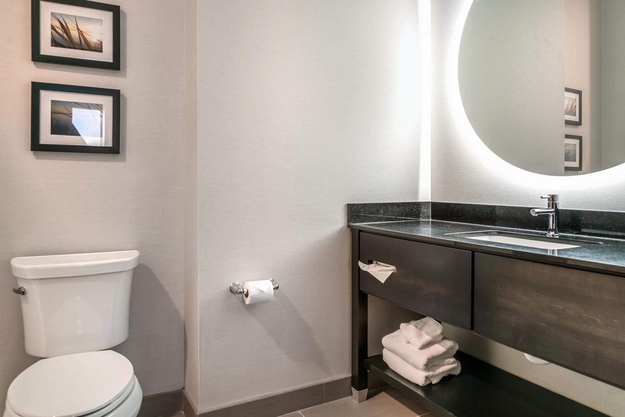Comfort Inn & Suites Adrian Εξωτερικό φωτογραφία