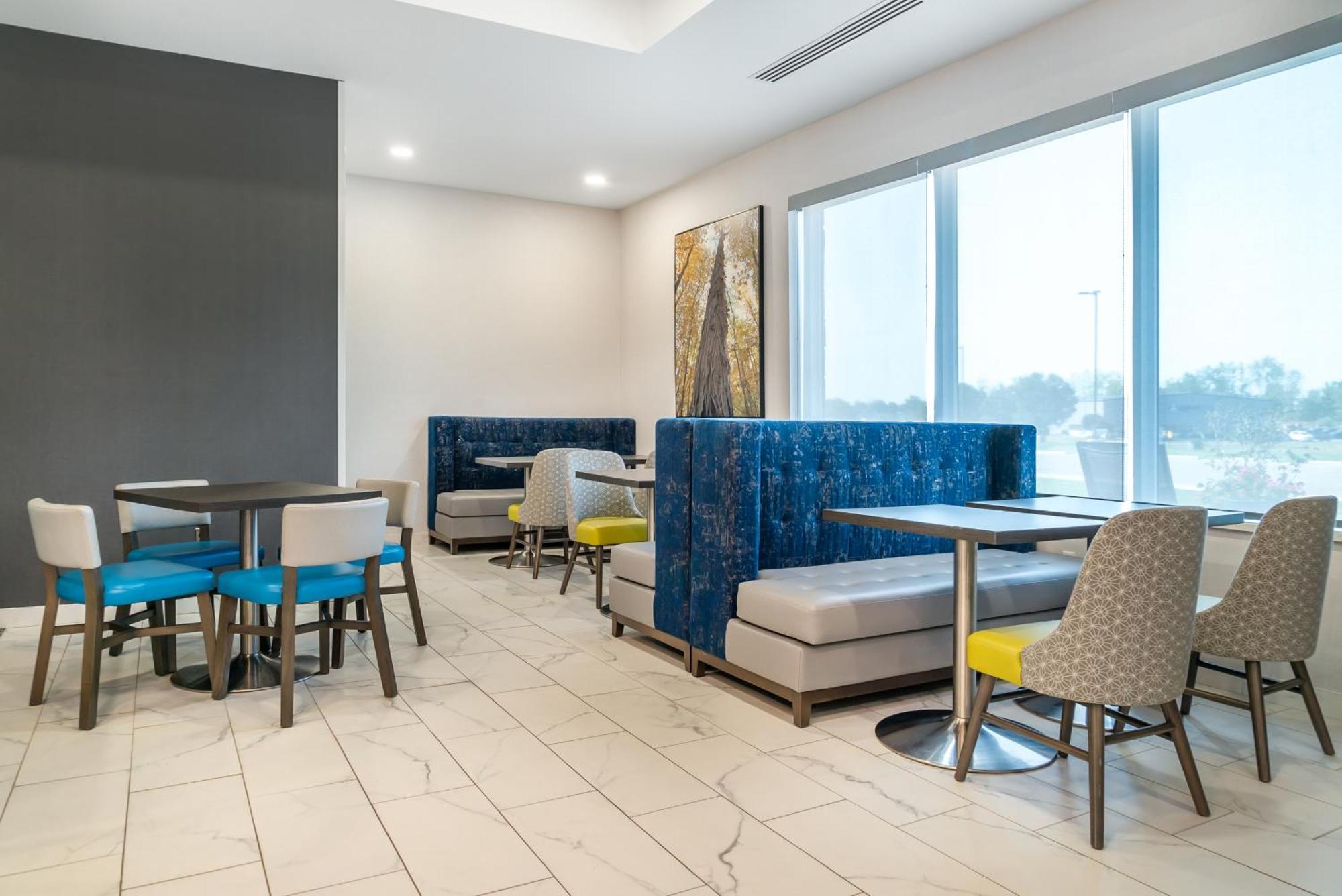 Comfort Inn & Suites Adrian Εξωτερικό φωτογραφία