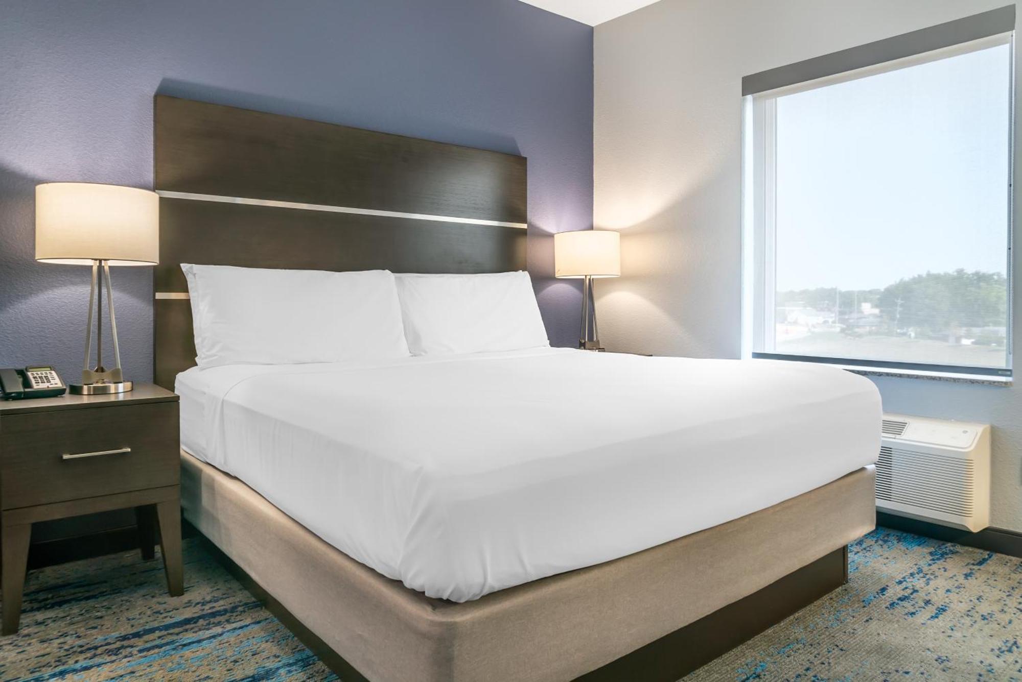 Comfort Inn & Suites Adrian Εξωτερικό φωτογραφία