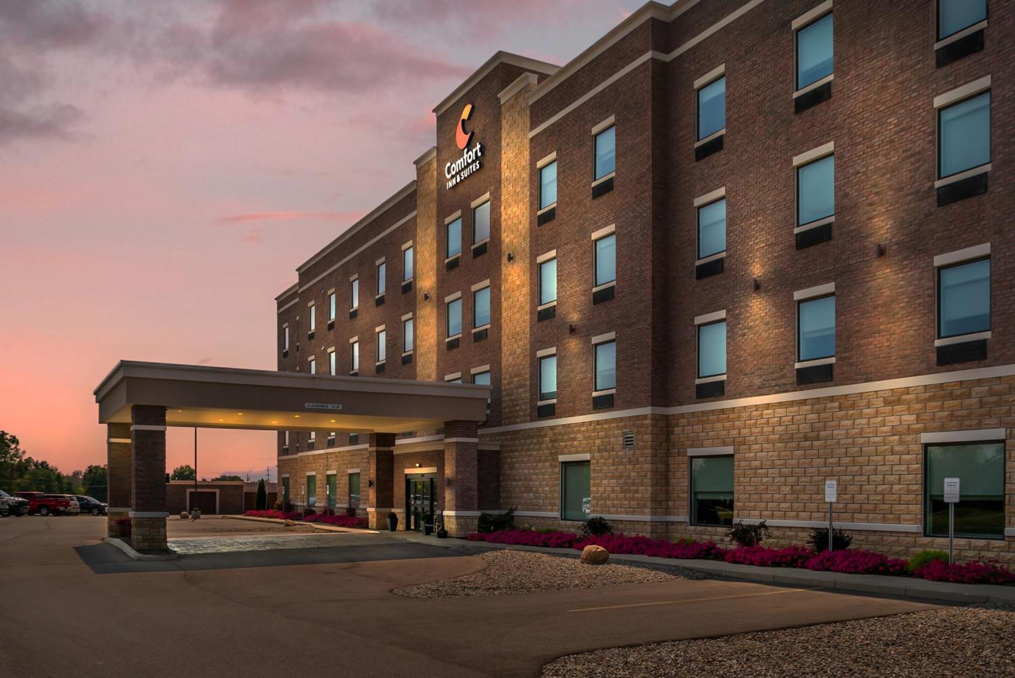 Comfort Inn & Suites Adrian Εξωτερικό φωτογραφία