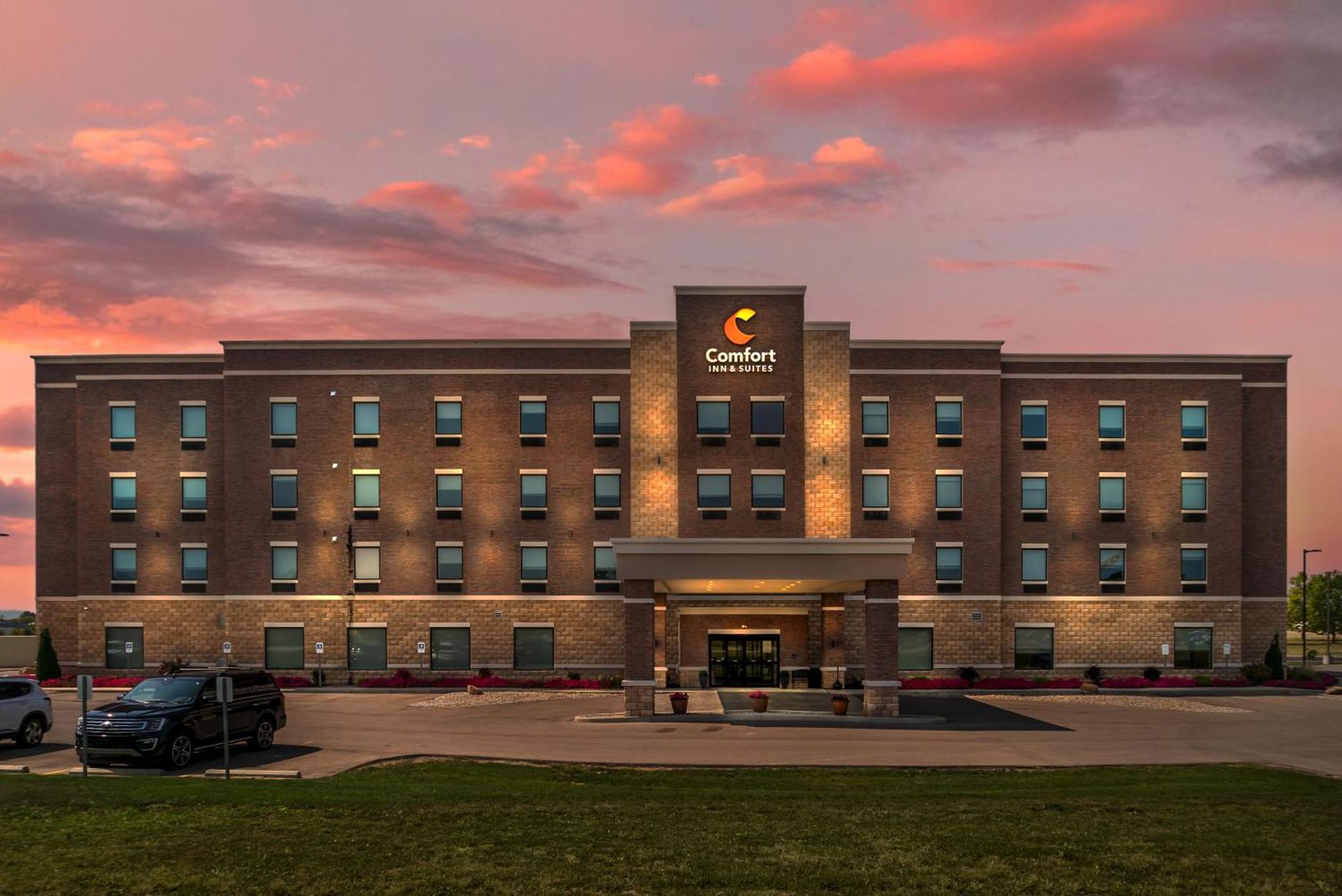 Comfort Inn & Suites Adrian Εξωτερικό φωτογραφία